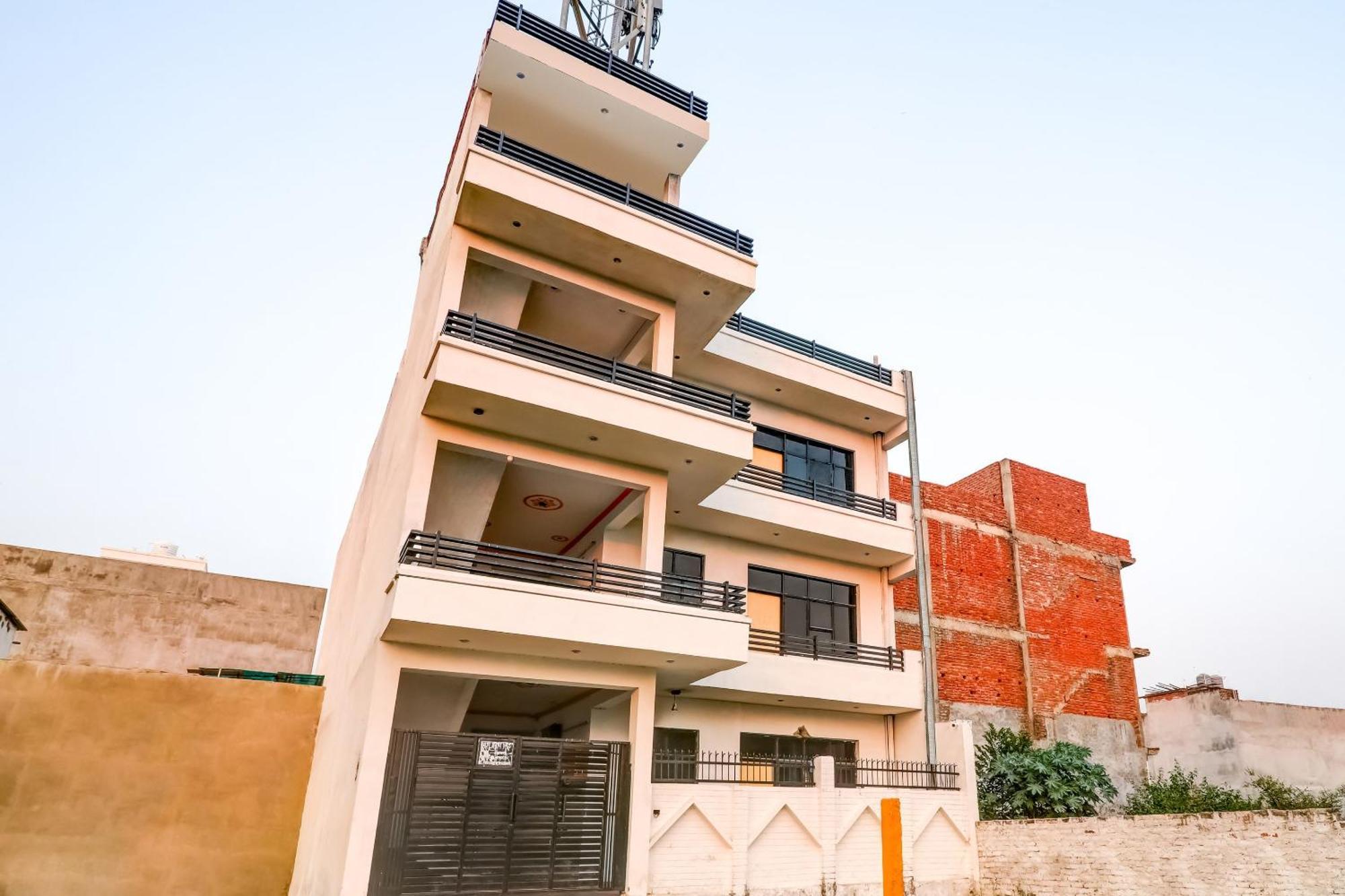 Spot On Ganpati Palace Lucknow Exterior photo
